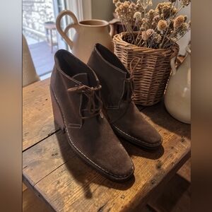 Ralph Lauren Like New VTG Chocolate Brown Suede Classic Ankle High Boot